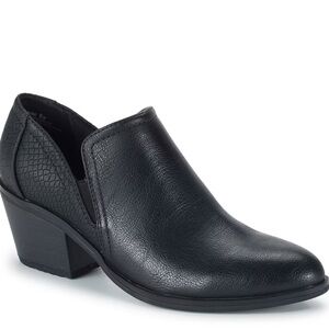 NWT Baretraps Slaine Bootie
